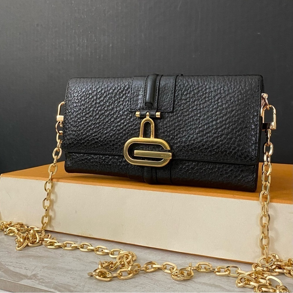 GUCCI G Logo Leather Wallet to Crossbody Bag 💼